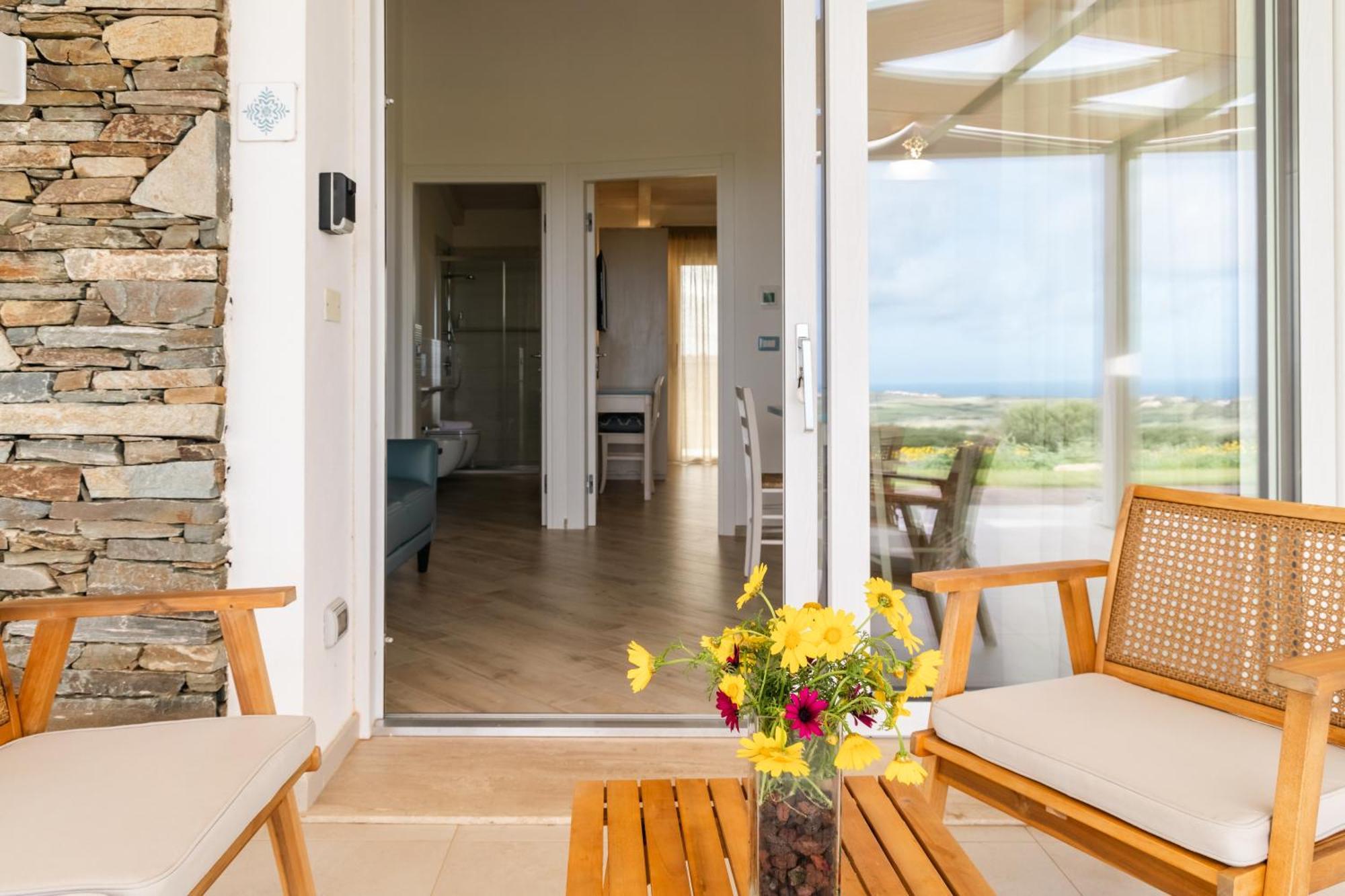 Rena Majore Country Resort Lampianu Εξωτερικό φωτογραφία